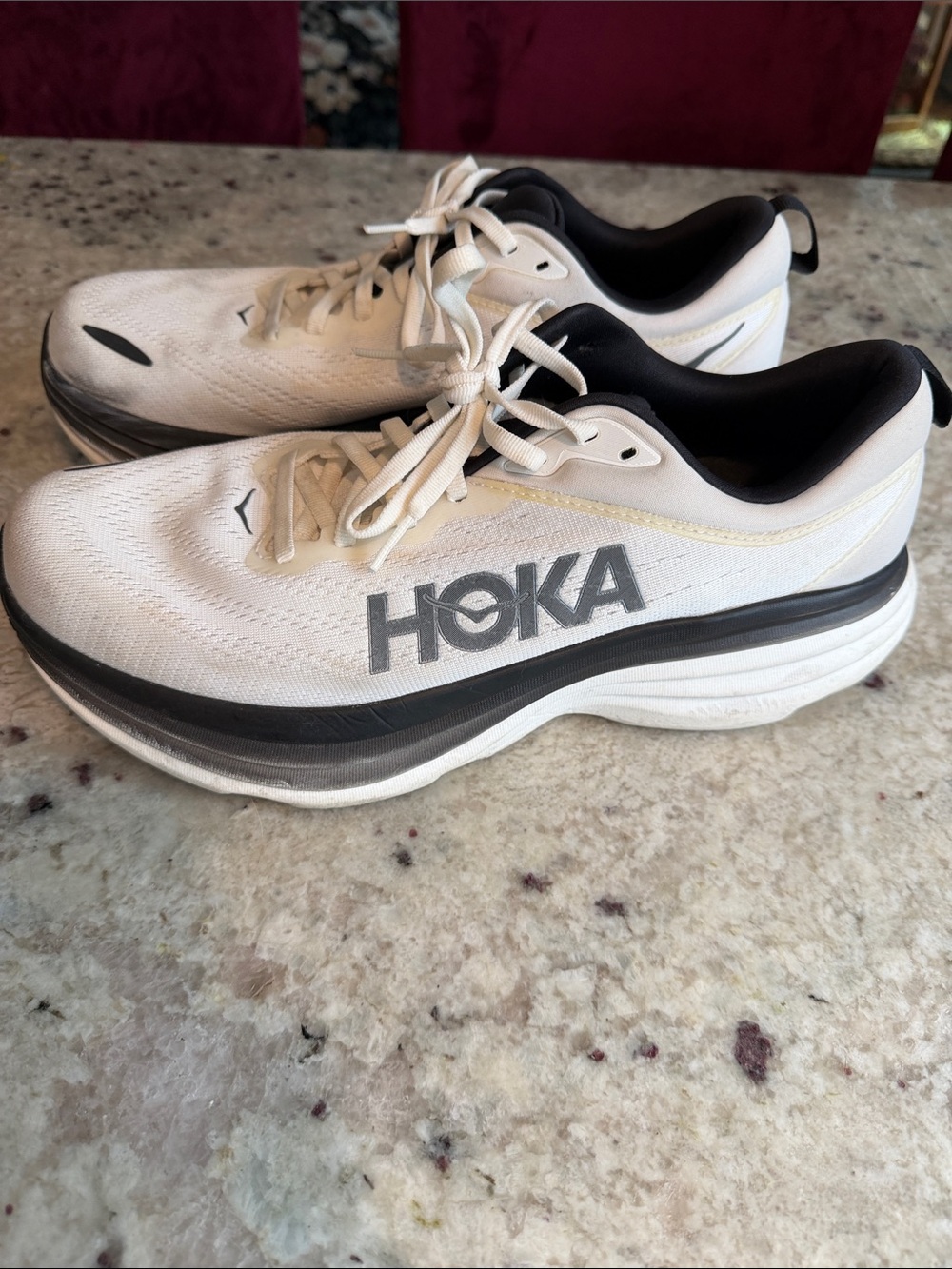 Hoka One One Bondi 8 size 10.5D - Picture 3 of 7